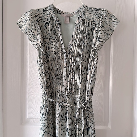 Patterned Flutter Sleeve Dress Sz XXS - Picture 3 of 5